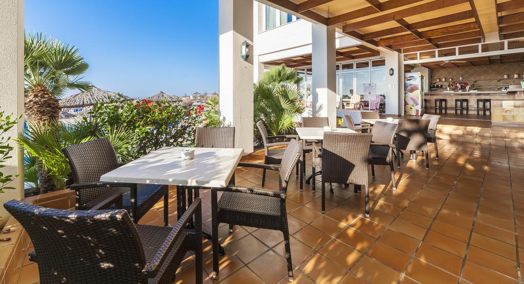 Globales Almirante Farragut Hotel Cala'N Blanes  Екстериор снимка